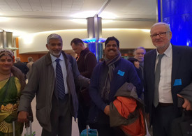 Dr. Madan Thangavelu (genomový biolog, cambridge), Dr. Srikanthbabu Perugu (profesor a výzkumný pracovník při akademii pro ajurvedu, Hyderabad, Indie) a ředitel profesní komory sanátor pan Tomáš Pfeiffer