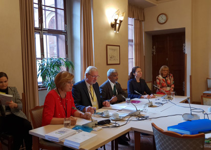 The director of the professional chamber Sanator Mr. Tomáš Pfeiffer and the distinguished scientist Dr. Madan Thangavelu at the meeting of the health committee of the senate of the parliament of the Czech Republic